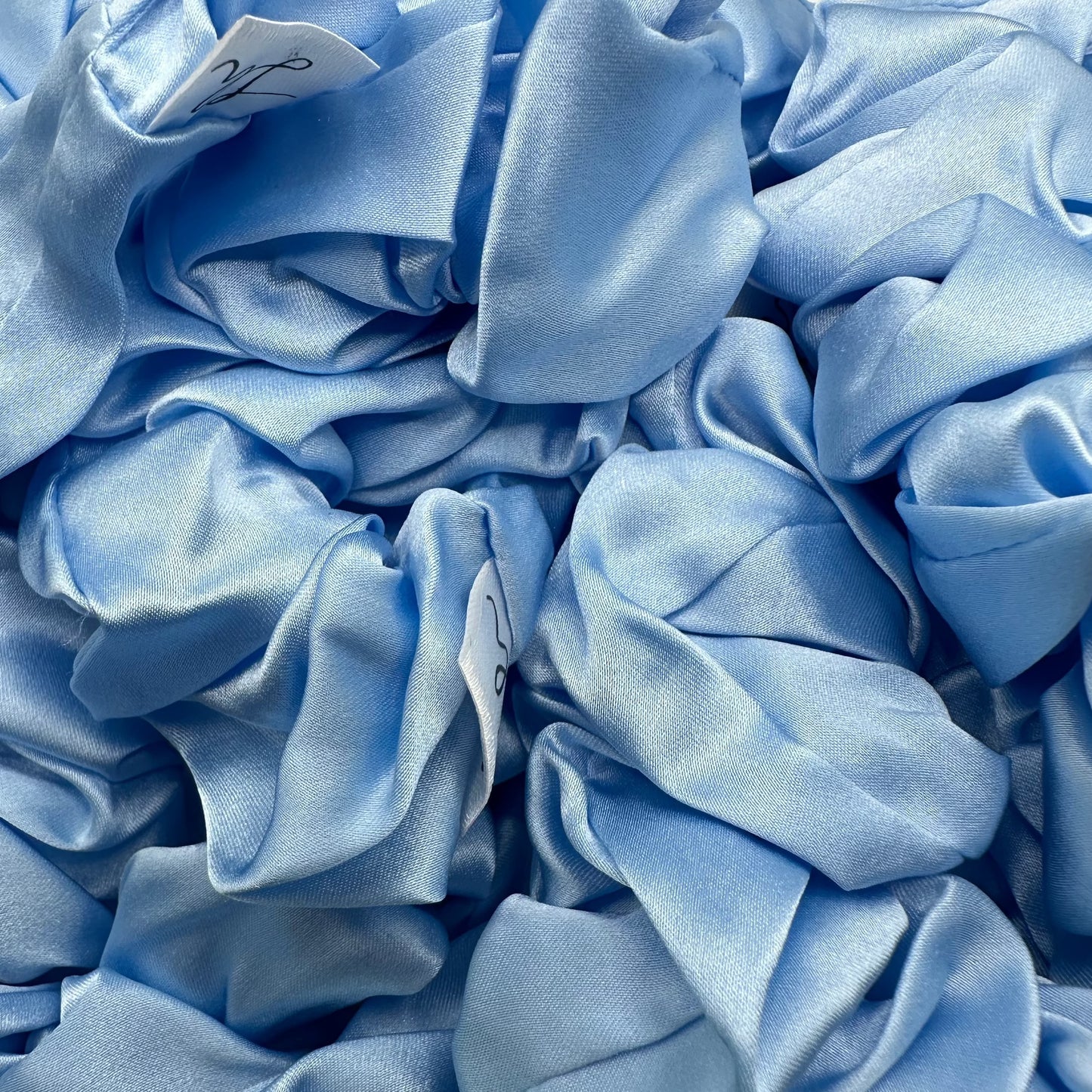Síoda Silky 100% Mulberry Silk scrunchie size medium, colour is Baby Blue